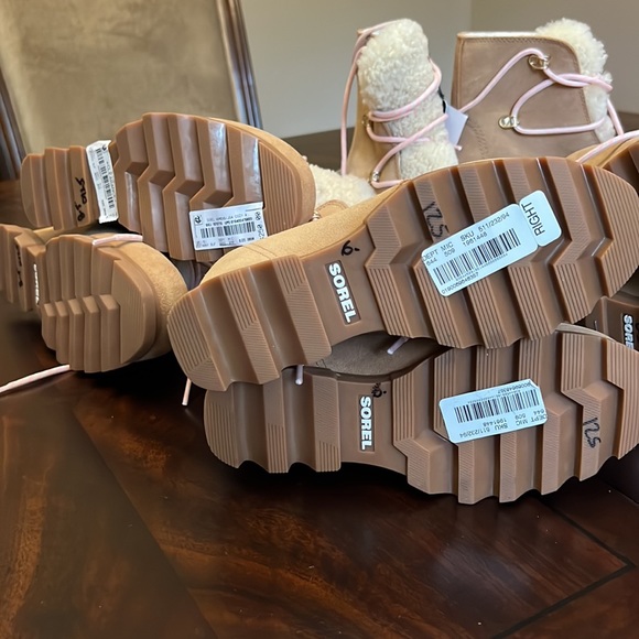 SOREL WOMEN'S JOAN OF ARCTIC™ WEDGE III LACE COZY BOOTIE - Picture 10 of 16